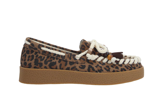 Discover Lou Moc